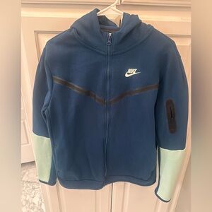 Nike Boys Sport Tech fleece jacket size XL